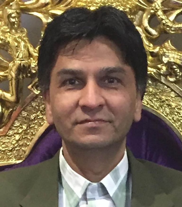 Mr Mukesh Kapashi